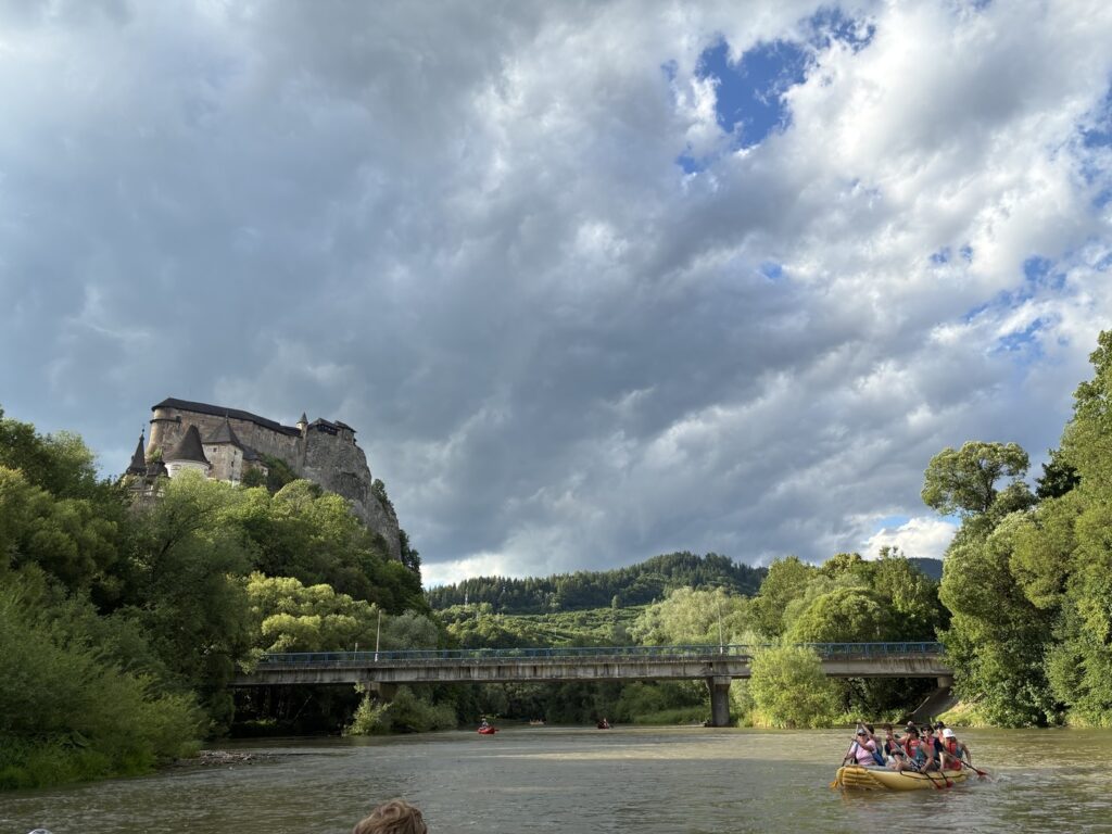 Vodácký zájezd na Slovensku - Střední škola informatiky, poštovnictví a finančnictví Brno