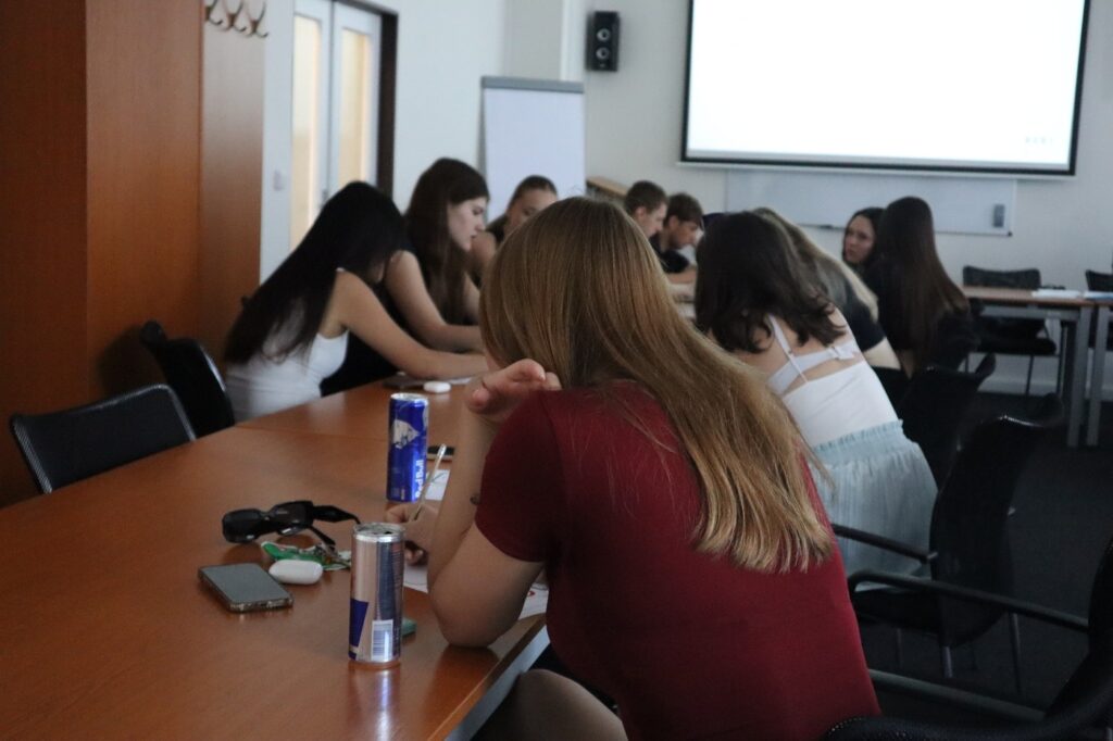 Workshop MUNI - Střední škola informatiky, poštovnictví a finančnictví Brno