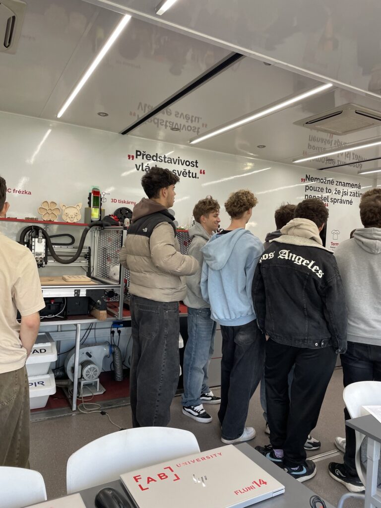 FabLab University - Střední škola informatiky, poštovnictví a finančnictví Brno