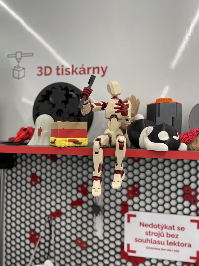 FabLab University - Střední škola informatiky, poštovnictví a finančnictví Brno