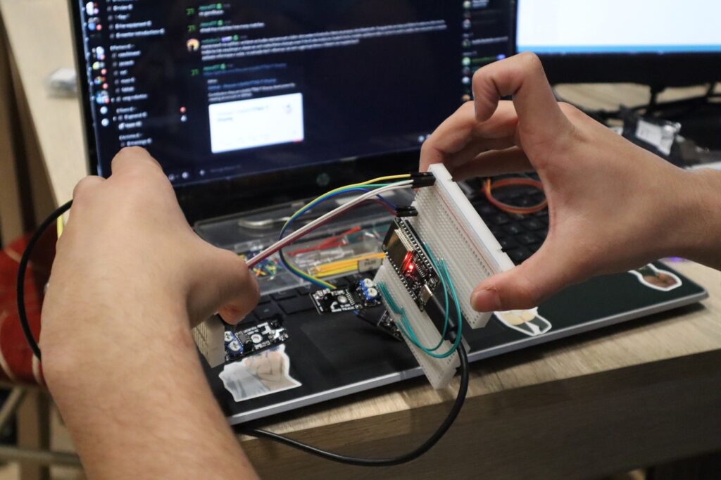 Hackathon Junior 2025 - Střední škola informatiky, poštovnictví a finančnictví Brno