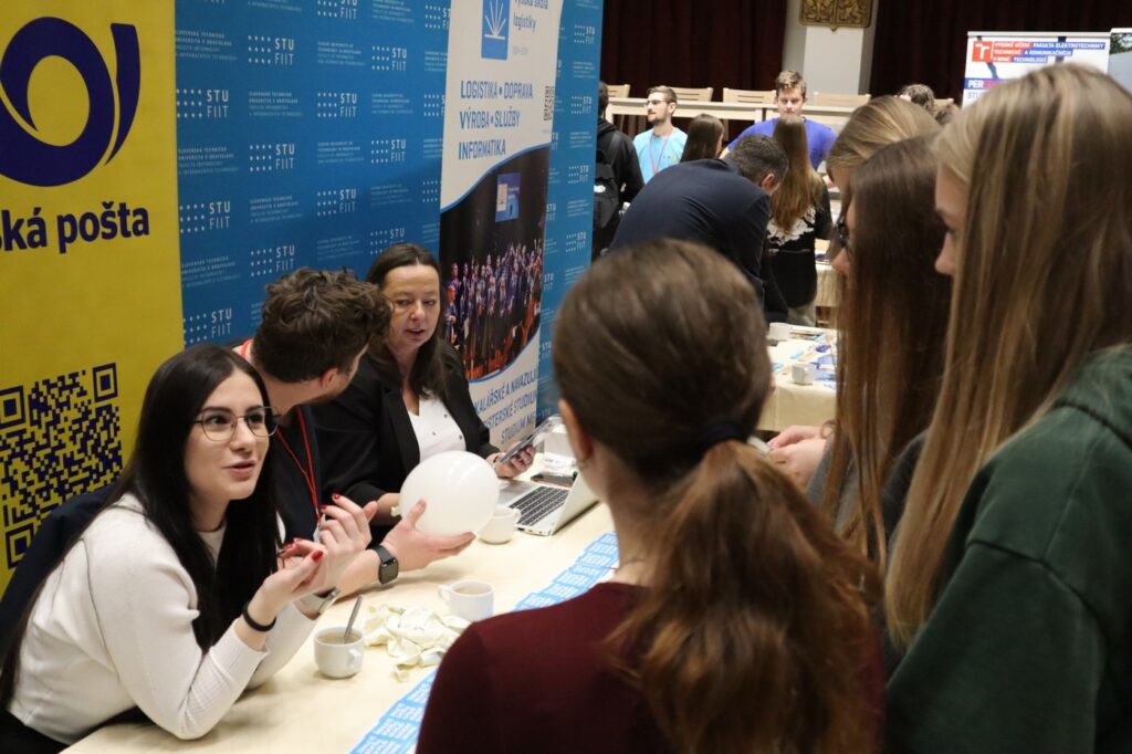Kam po maturitě 2025 - Střední škola informatiky, poštovnictví a finančnictví Brno
