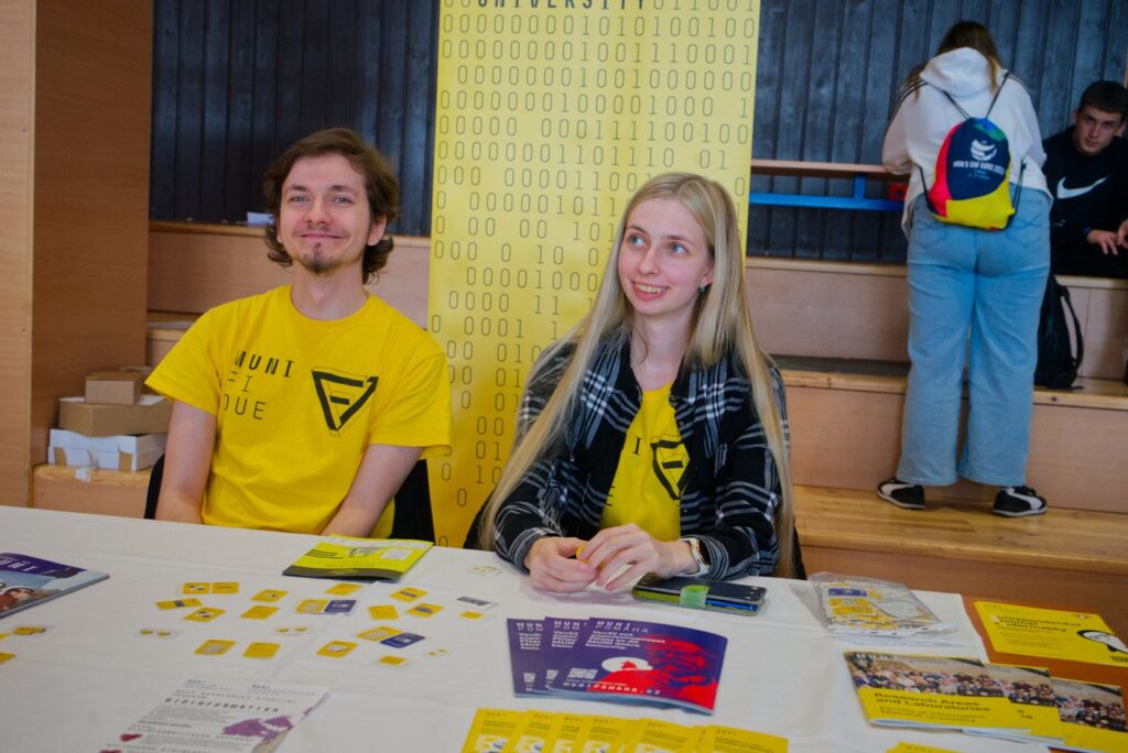 Job Fair - Střední škola informatiky, poštovnictví a finančnictví Brno
