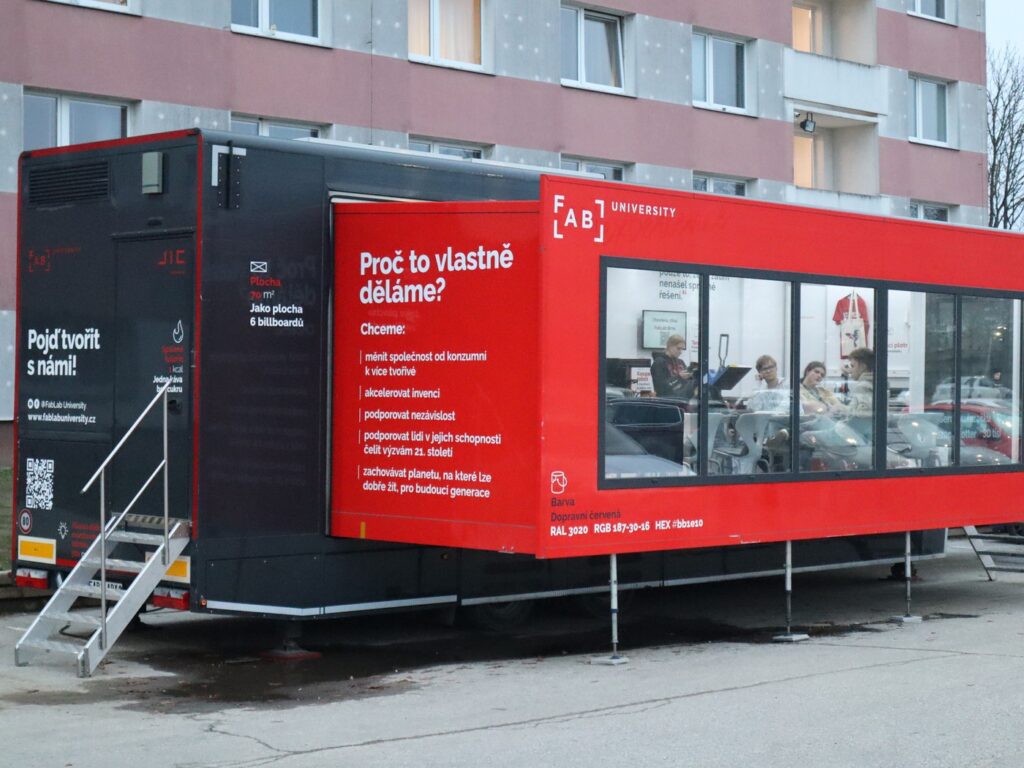 FabLab University - Střední škola informatiky, poštovnictví a finančnictví Brno