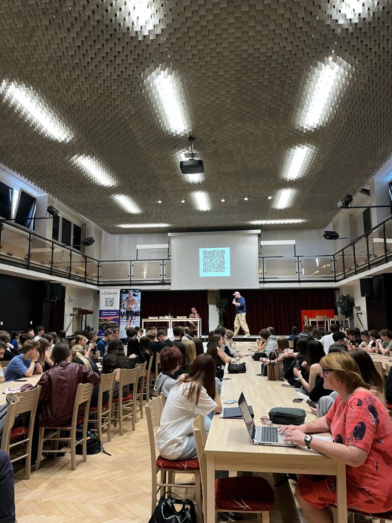 Všechno je možný - Střední škola informatiky, poštovnictví a finančnictví Brno