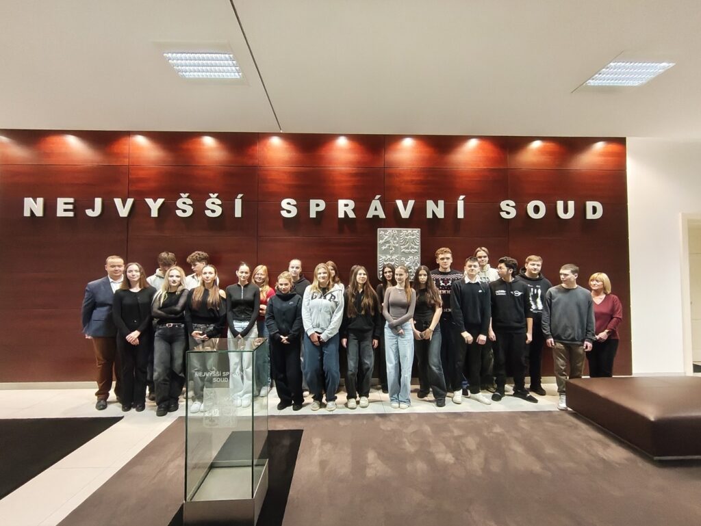 Návštěva Nejvyššího správního soudu - Střední škola informatiky, poštovnictví a finančnictví Brno