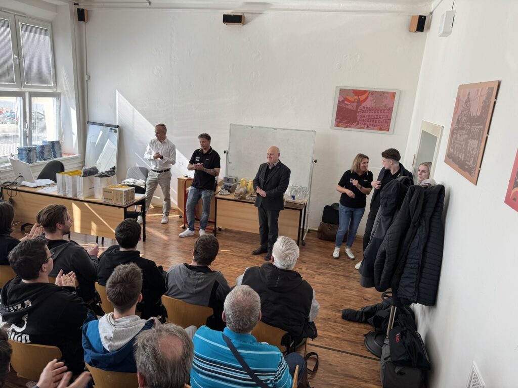 JABLOTRON CUP 2025 - Střední škola informatiky, poštovnictví a finančnictví Brno