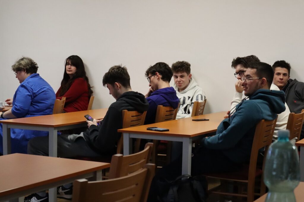 Přednáška Daně do škol - Střední škola informatiky, poštovnictví a finančnictví Brno