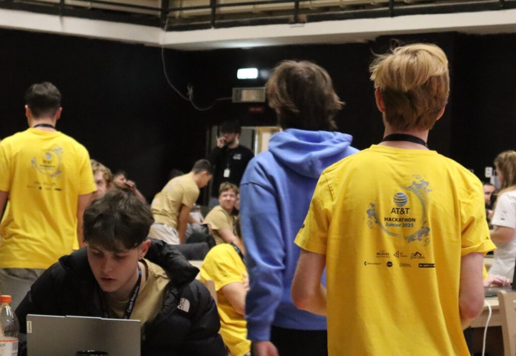 Hackathon Junior 2025 - Střední škola informatiky, poštovnictví a finančnictví Brno
