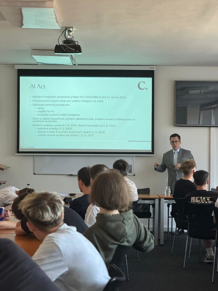 Beseda s advokátem - Střední škola informatiky, poštovnictví a finančnictví Brno