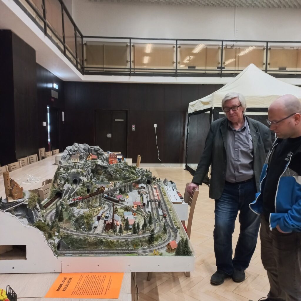 ENERSOL seminář - Střední škola informatiky, poštovnictví a finančnictví Brno