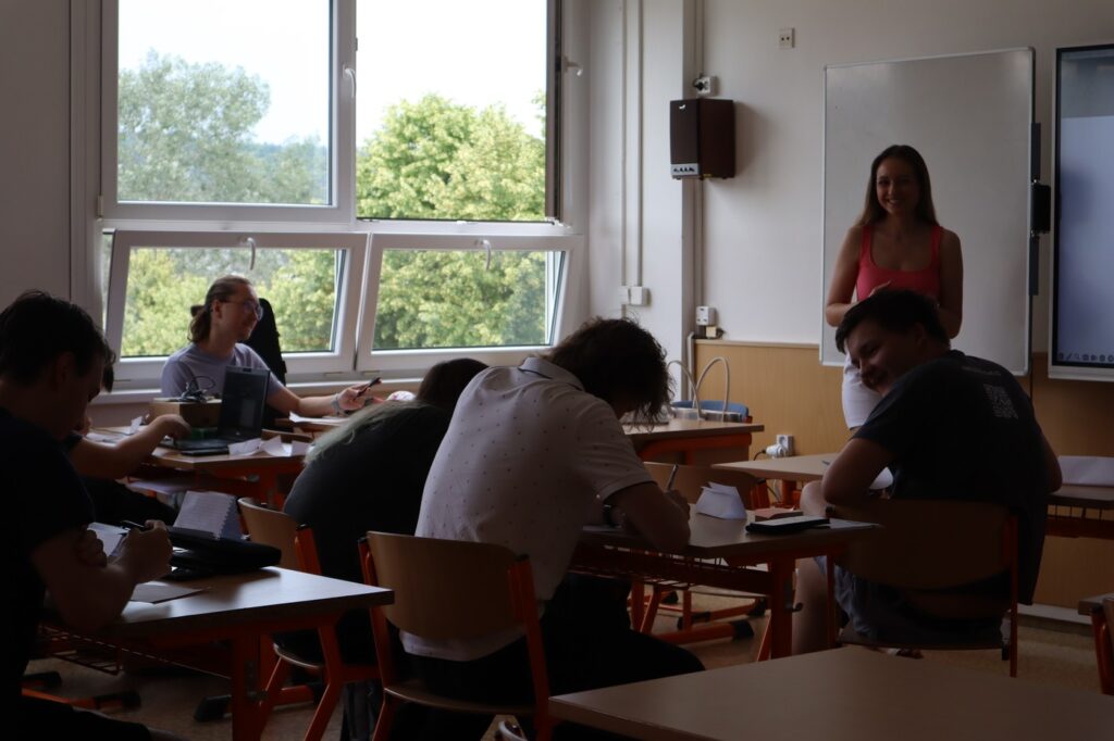 Odborná přednáška Podnikání - Střední škola informatiky, poštovnictví a finančnictví Brno