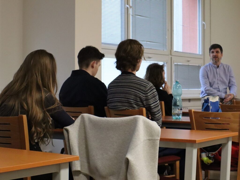 Přednáška Daně do škol - Střední škola informatiky, poštovnictví a finančnictví Brno