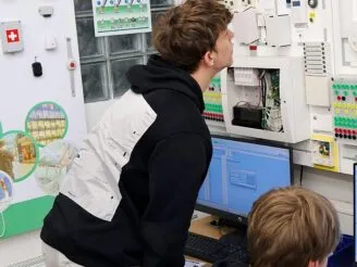 Informační a zabezpečovací technika