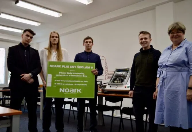 NOARK plní sny školám - Střední škola informatiky, poštovnictví a finančnictví Brno